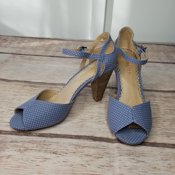Restricted Retro Blue peep Toe Heels - Picture 7 of 7